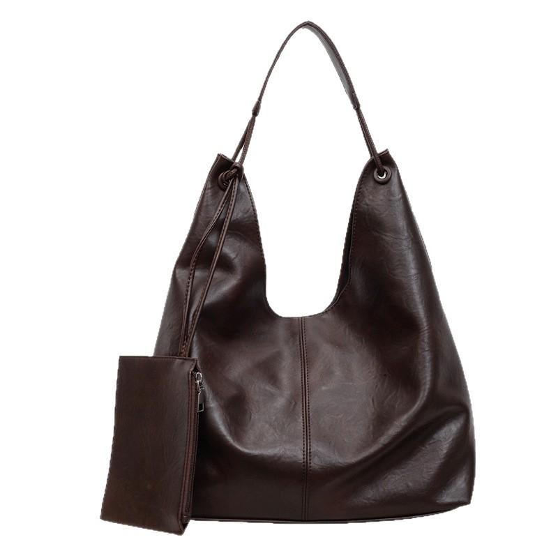 Large Capacity Tote Bag Women's 2026 Spring New Fashion Retro Sense Light Luxury Shoulder Armpit Bag