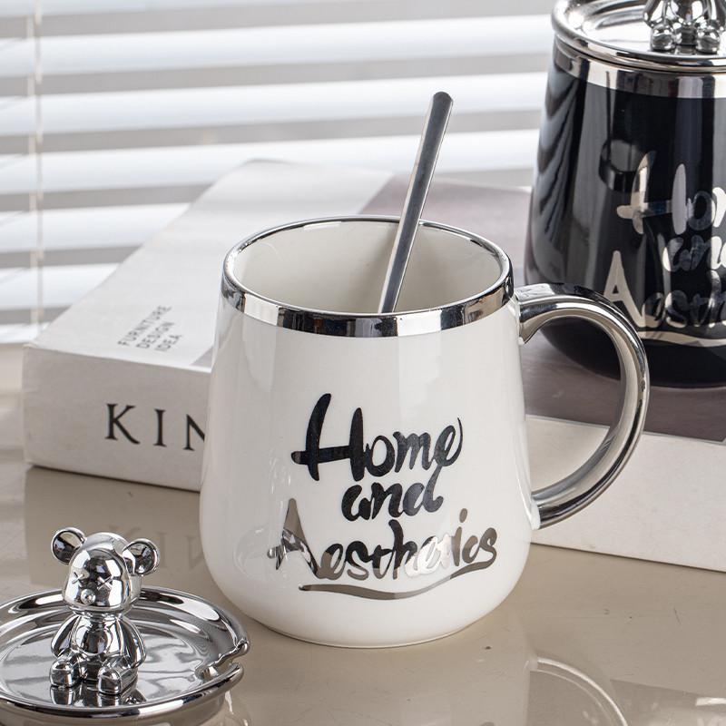 Mug with Lid Spoon Ceramic Cup for Women and Men for Home Use Good Looking Office Breakfast Coffee Couple Water Cup Couple