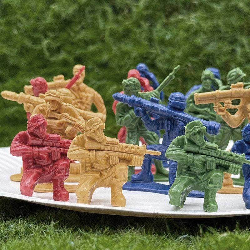 30 Stück Soldatenmodell-Ornament Mehrere Posen Plastik-Statuette Militärische Sandkasten-Spielzeugfiguren 4 Farben Verfügbar DIY-Dekoration ZYF