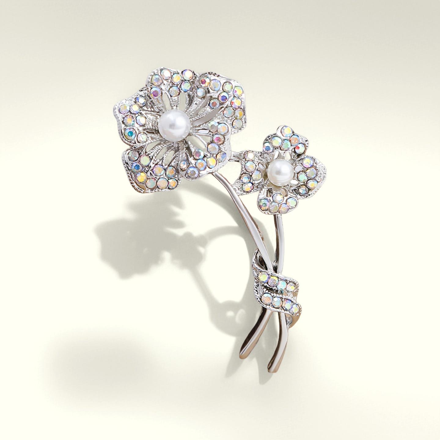 Elegant Korean Pearl and Plant Brooch - Versatile Beaded Corsage Pin белый