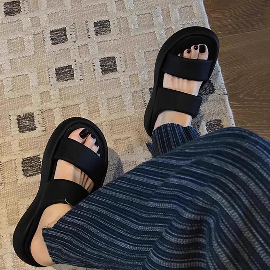 Platform Slippers Women's Outer Wear 2025 Summer New Versatile Cool Slippers Pregnant Women Casual Beach Sandals One-word