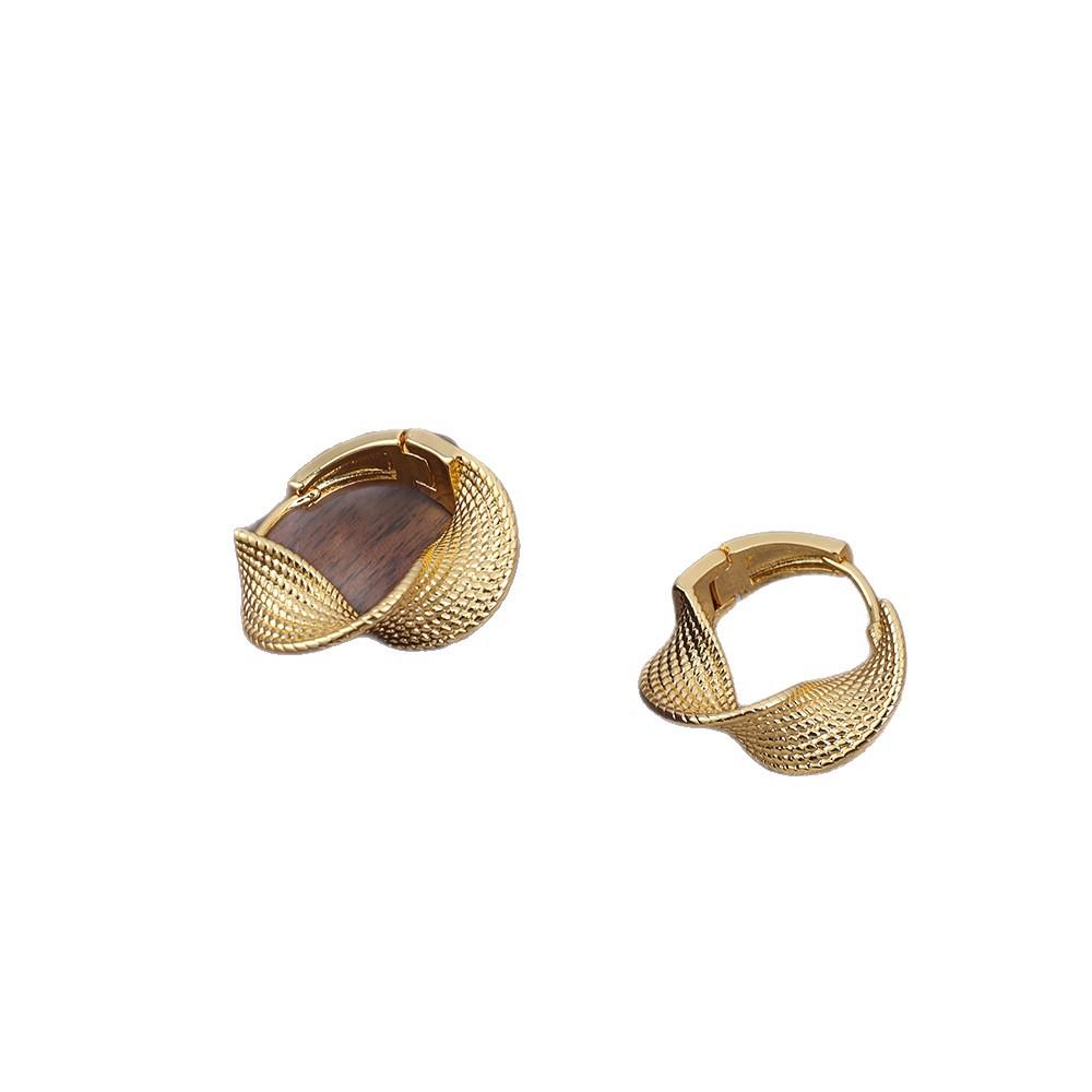 Silver Needle Circle Earrings, Fashionable High-End Copper Ear Hoops, Light Luxury, Versatile Jewelry Accessory.