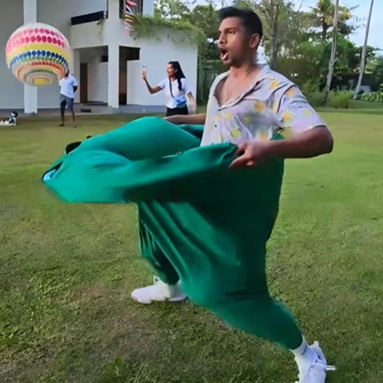 Granny Pants Yard Game Set with Bouncy Balls Humorous Ball Throwing Game Fun Outdoor Team Relay Game for Family Reunions Birthdays Parties