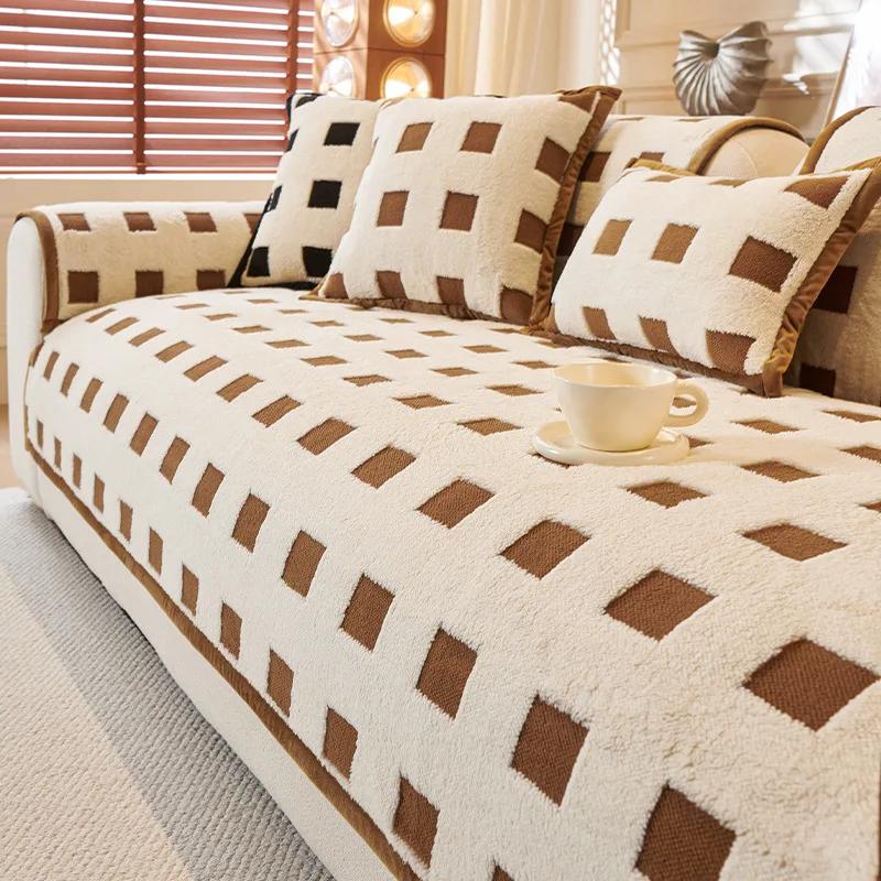 New Light Luxury Plush Sofa Cover Thickened Anti Slip Sofa Cushion Winter Black White Checkered Sofa Cover Backrest Towel
