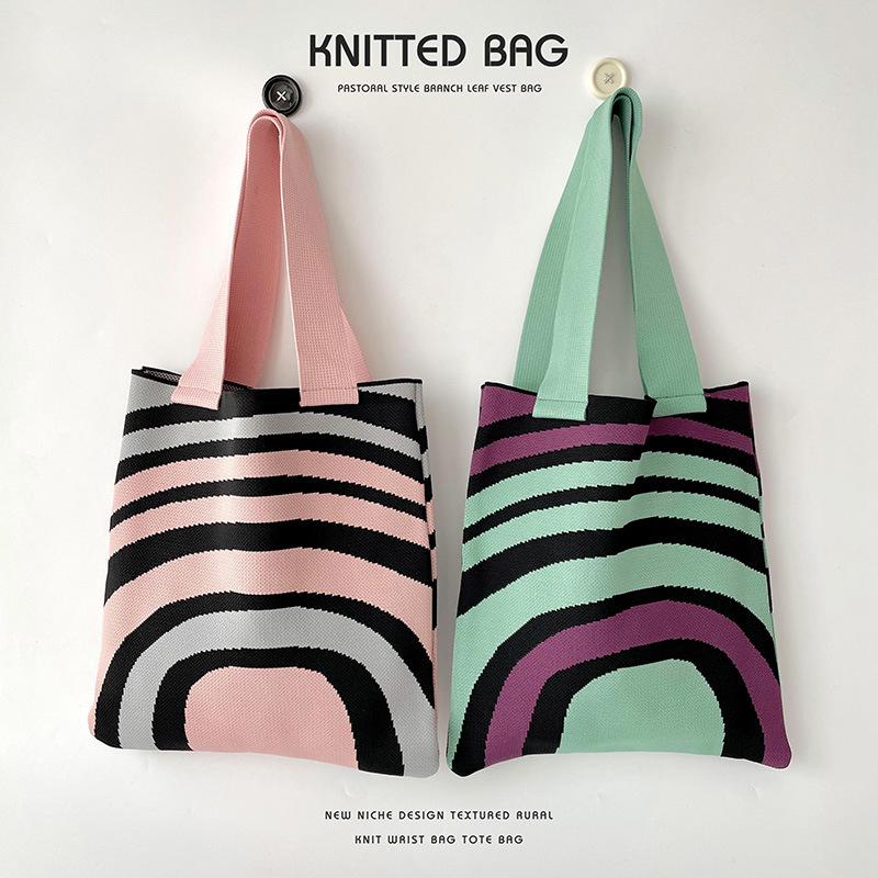 Niche Pink Semicircle Knitted Shoulder Bag: Large Capacity Tote for Women