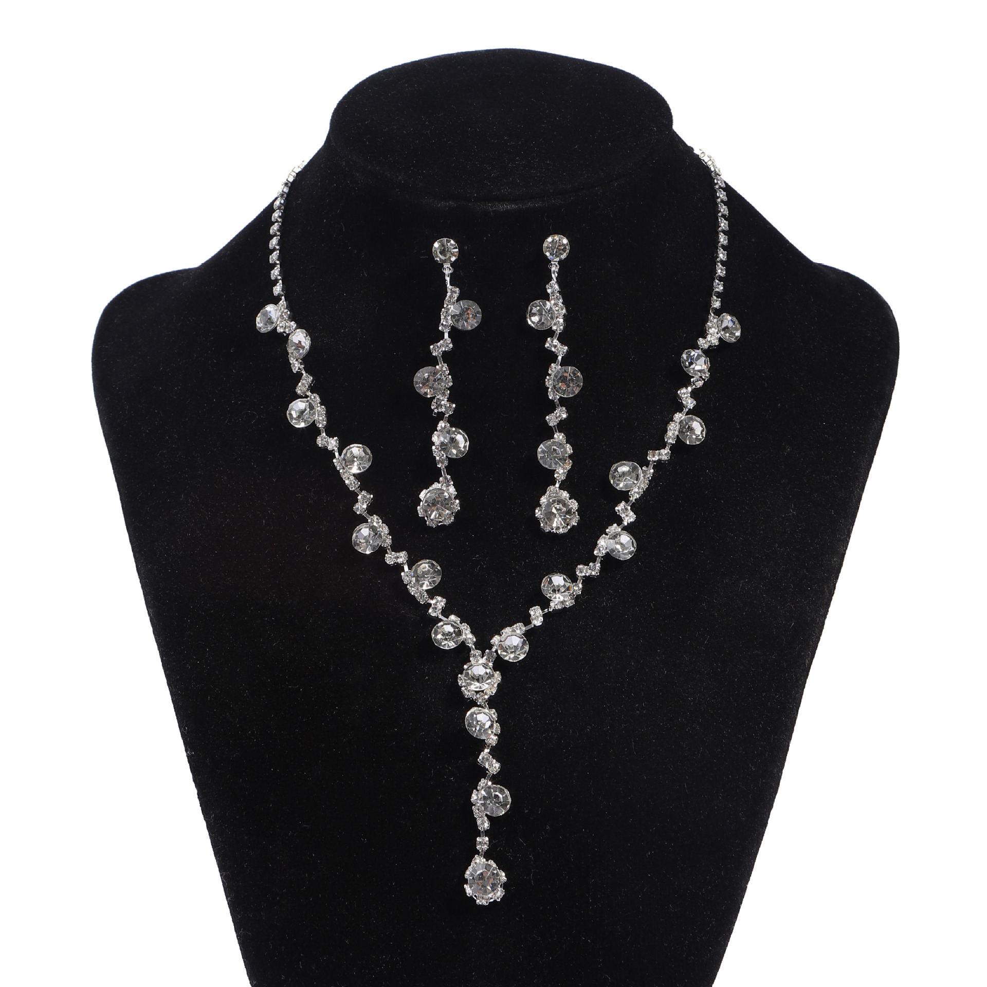 

Универсальный свадебный ювелирный набор: Ожерелье, браслет и серьги со стразами