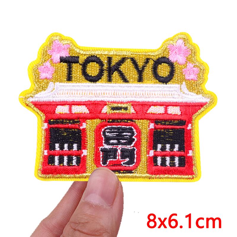 Cherry Blossoms Mount Fuji Patch Cartoon Japan Anime Embroidered Patch Iron On Patches For Clothing Thermoadhesive Patches DIY
