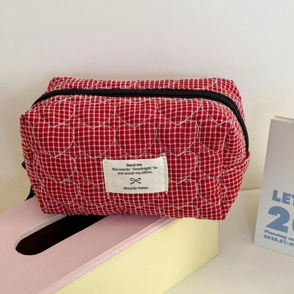 Classic Quilted Heart Makeup Bag Large Capacity Zipper Cosmetic Bag Korean Style Plaid Toiletry Pouch Outdoor
