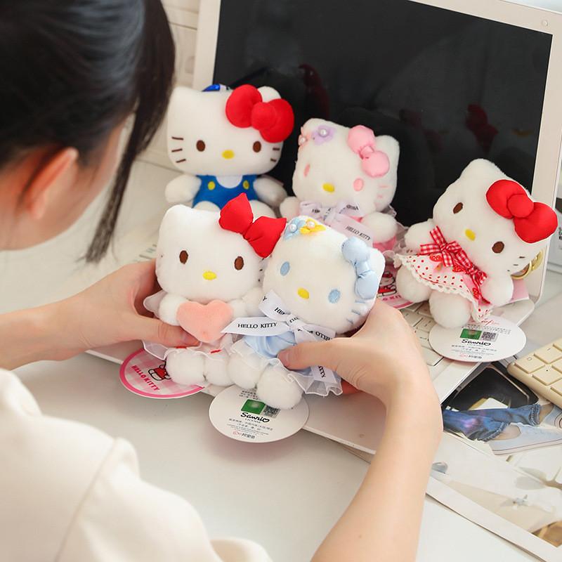 Plush Doll Pendant Keychain With Soft Fabric And Adorable Cat Design