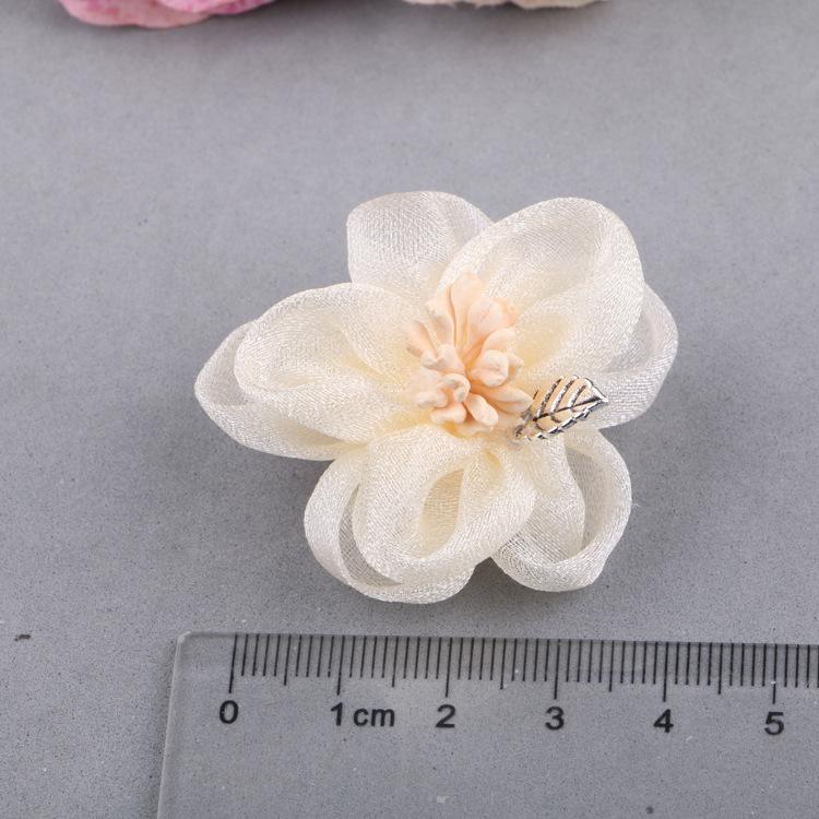 Frühlings-Haar- und Schuhblumen-Accessoires – handgefertigte Blumen aus Wolkengarn für Haarnadeln und Kleidungsdekor für Mädchen
