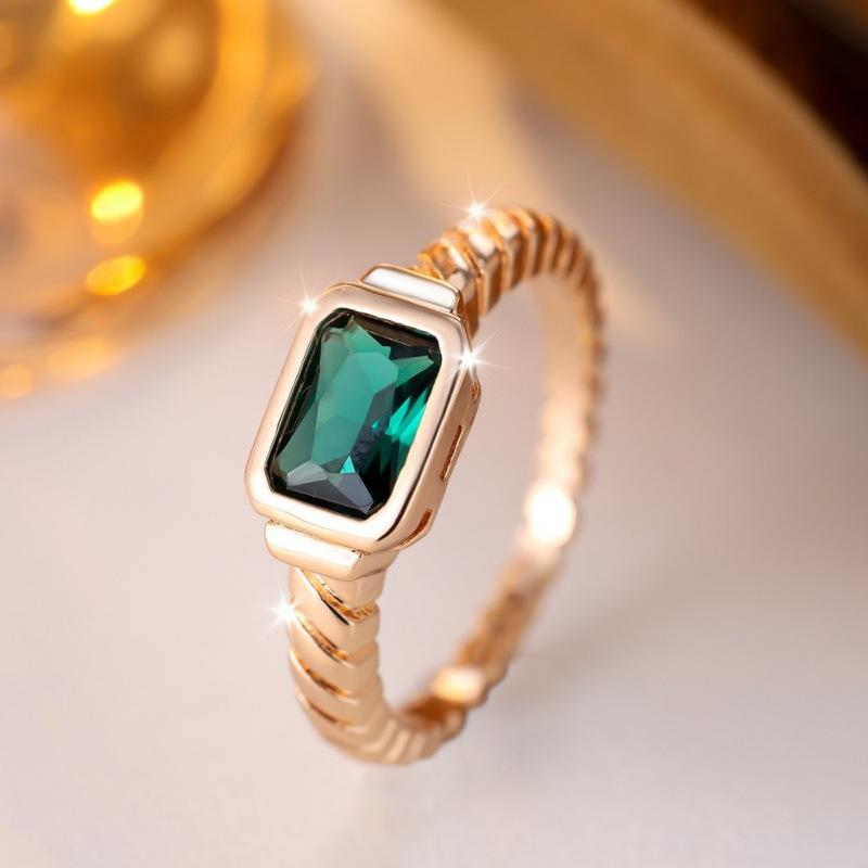 New square K gold green diamond ring simple personality niche elegant ring ring batch