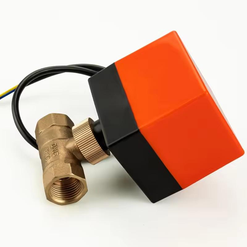 Zweiwege Messing Elektromagnetisches Solar-HVAC-Ventil: Temperaturregelung, Normalerweise offen/geschlossen, Zwei-/Draht-Kugelhahn.