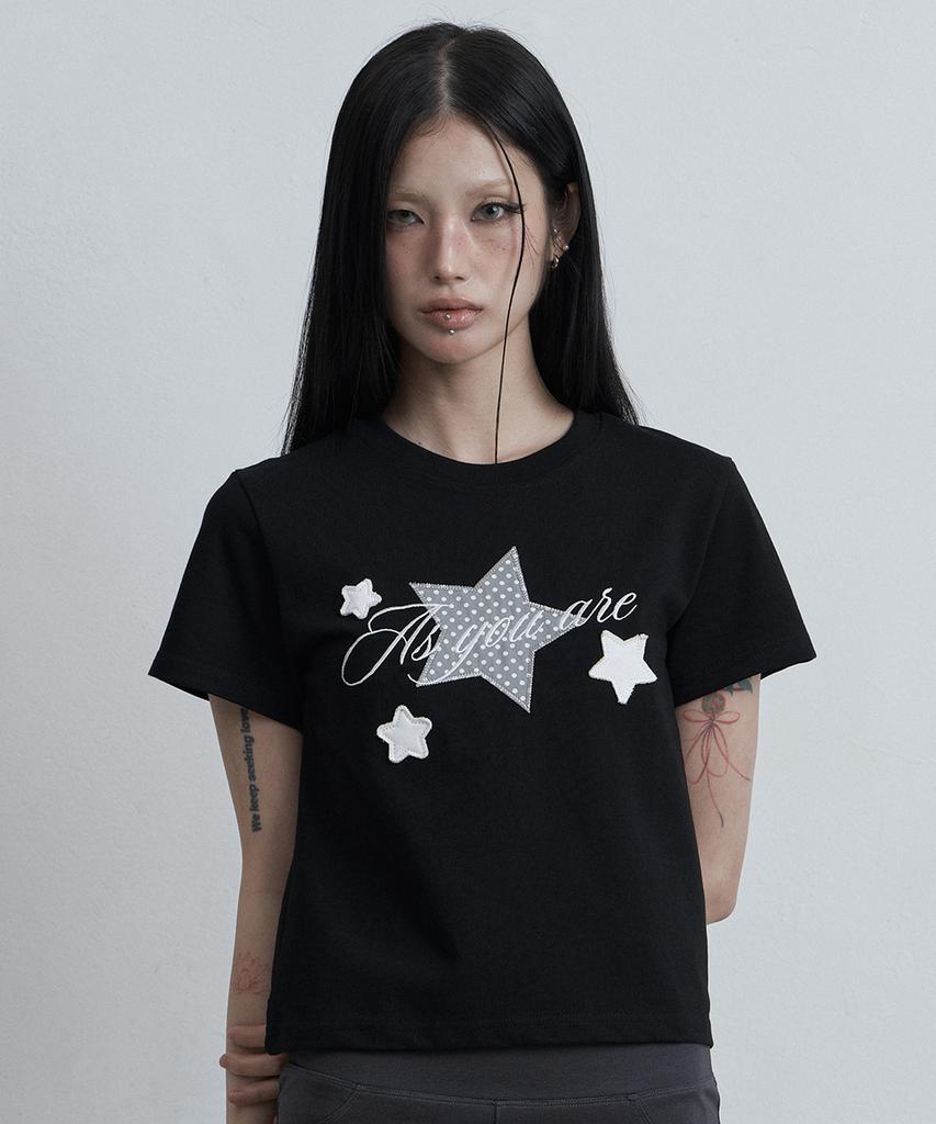 Aejeuyua Star Patch Loose Crop T-Shirt Black