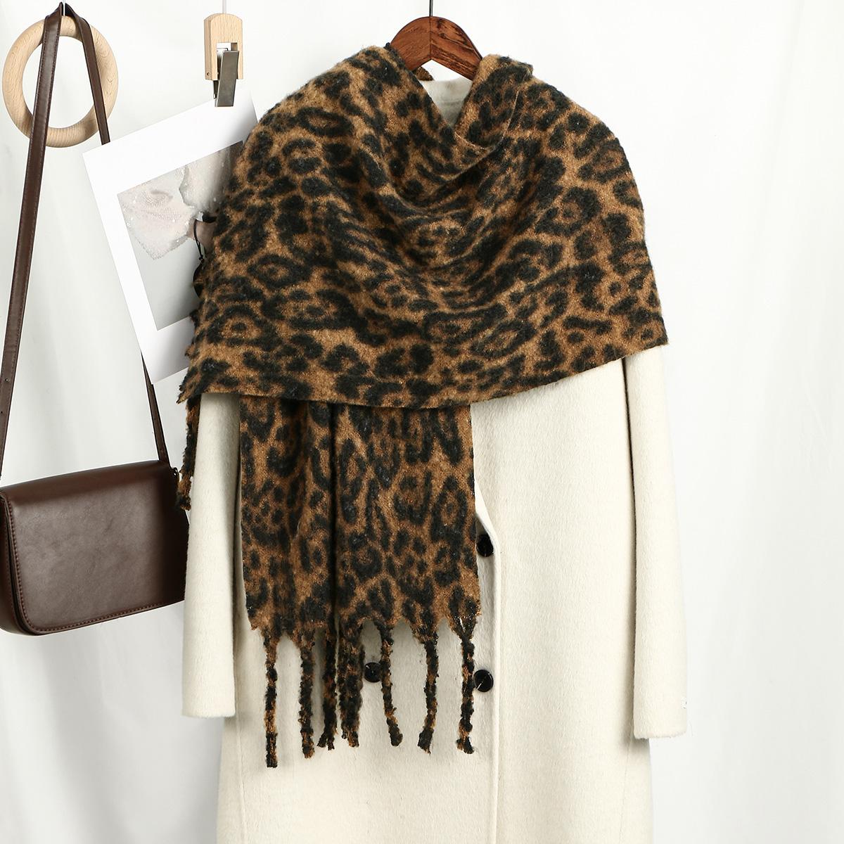 Winter Warm Leopard Print Cashmere Scarf With Tassels Thick Big Long Shawl Unisex Autumn Winter Warm Neckerchief Women Wraps
