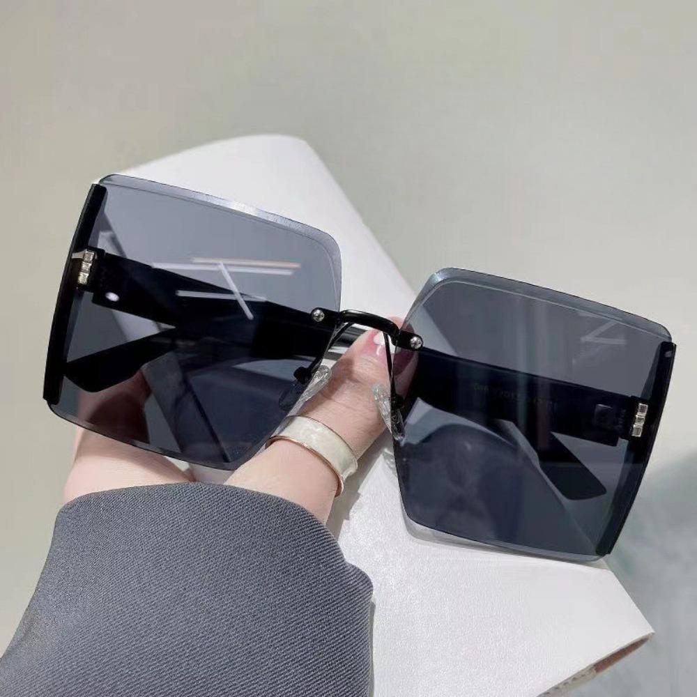 Korean Sunglasses for Women Fashion Shades for Women UV400 Anti-UV Gradient Summer Eyeglasses