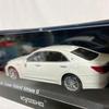 Kyosho Scale Toyota Crown Hybrid Athlete G White Pearl Crystal Shine 210 Series Miniature Model Car 1/43