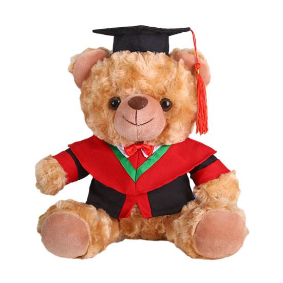 Plyšový medvídek absolvent 2025 s talárem, čepicí a střapcem, roztomilý hnědý absolvent