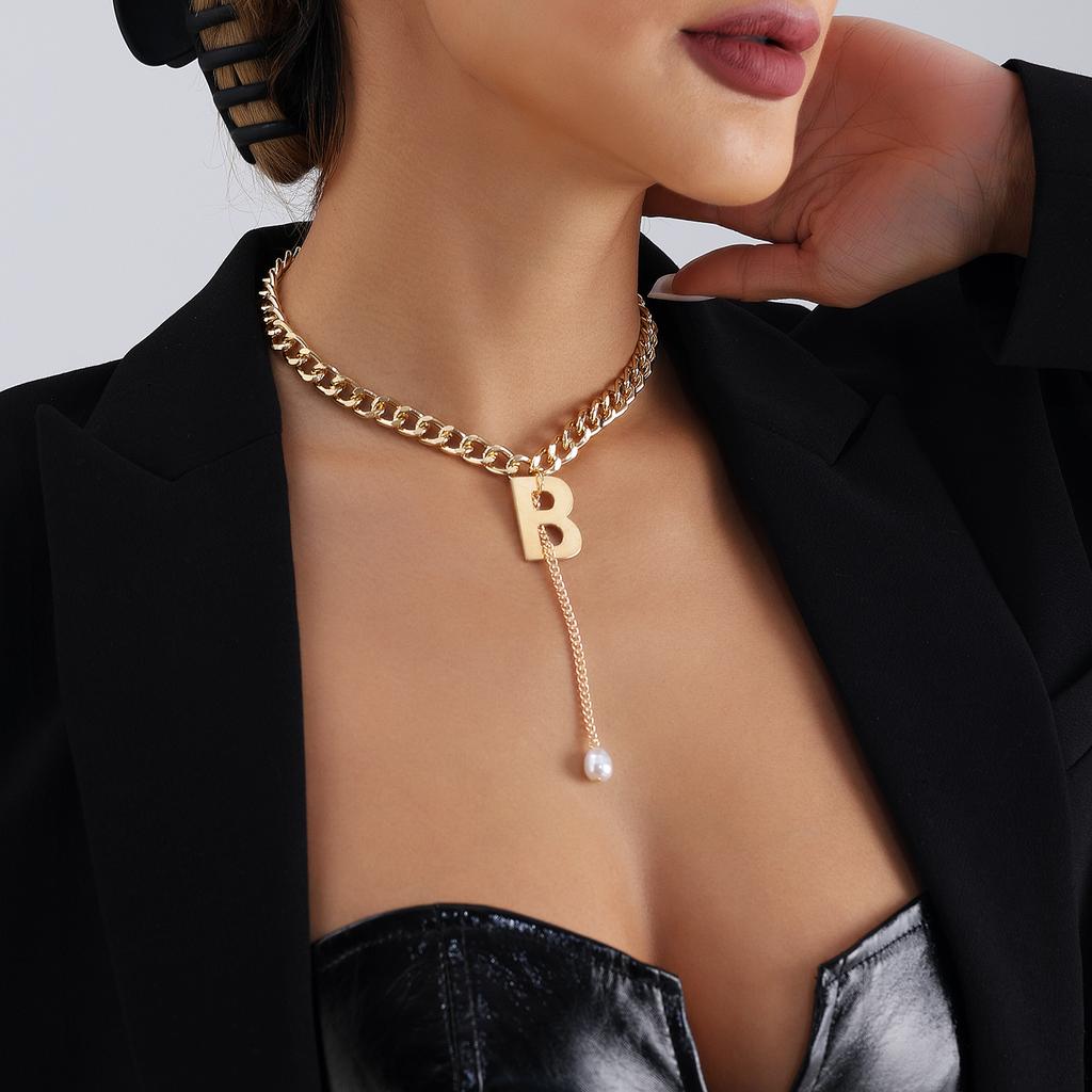 Cross-Border Jewelry, Niche Metal Letter B Thick Aluminum Chain Necklace Jewelry Ins Fringed Imitation Pearl Necklace Spice Girl
