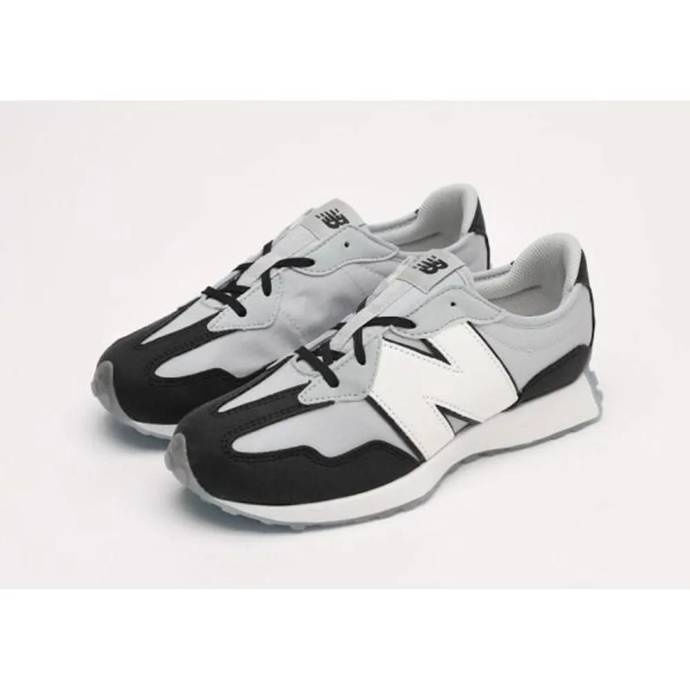New Balance 327 Серый Черный (GS)GS327JR1