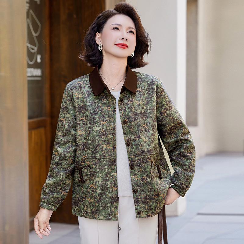 

Spring New Arrival Printed Casual Button-Up Jacket for Middle-Aged Women – Loose, Age-Defying Cardigan with Small Lapel 4XL (135-145 lbs)