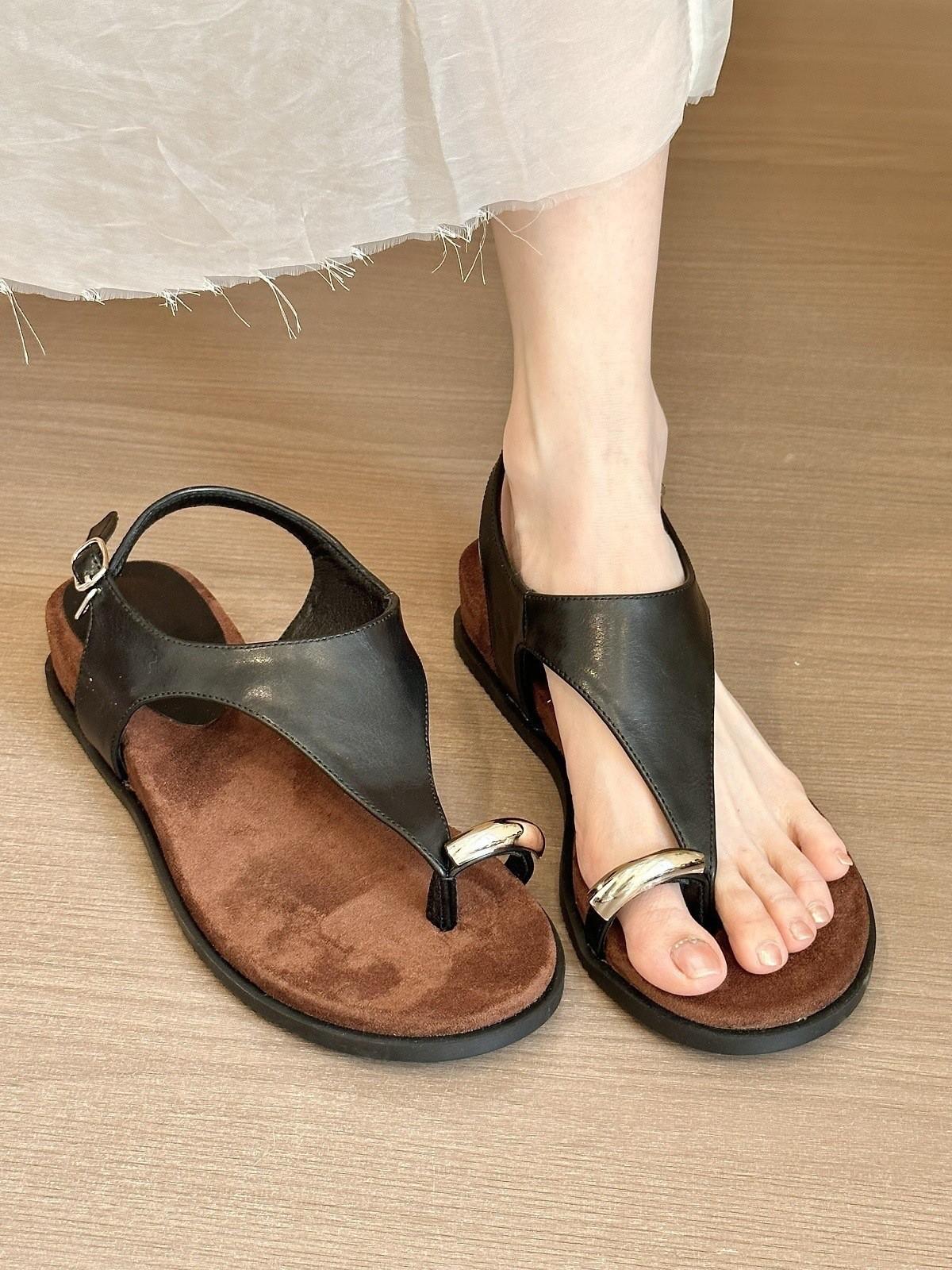 

French high-end sense! Leopard print round head set toe one-word with platform sandals women s summer flat-bottomed herringbone sandals 40