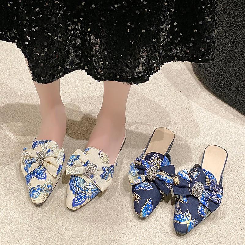 Fashion Summers Embroidery Womens Slippers Fashion Elegant Pointed Toe Slides Shoes Ladies  Luxury Designer Shoes for Women