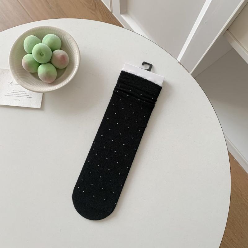 Women's Spring and Summer New Simple and Versatile Wave Dot Lace Boneless Cotton Tube Pile Socks