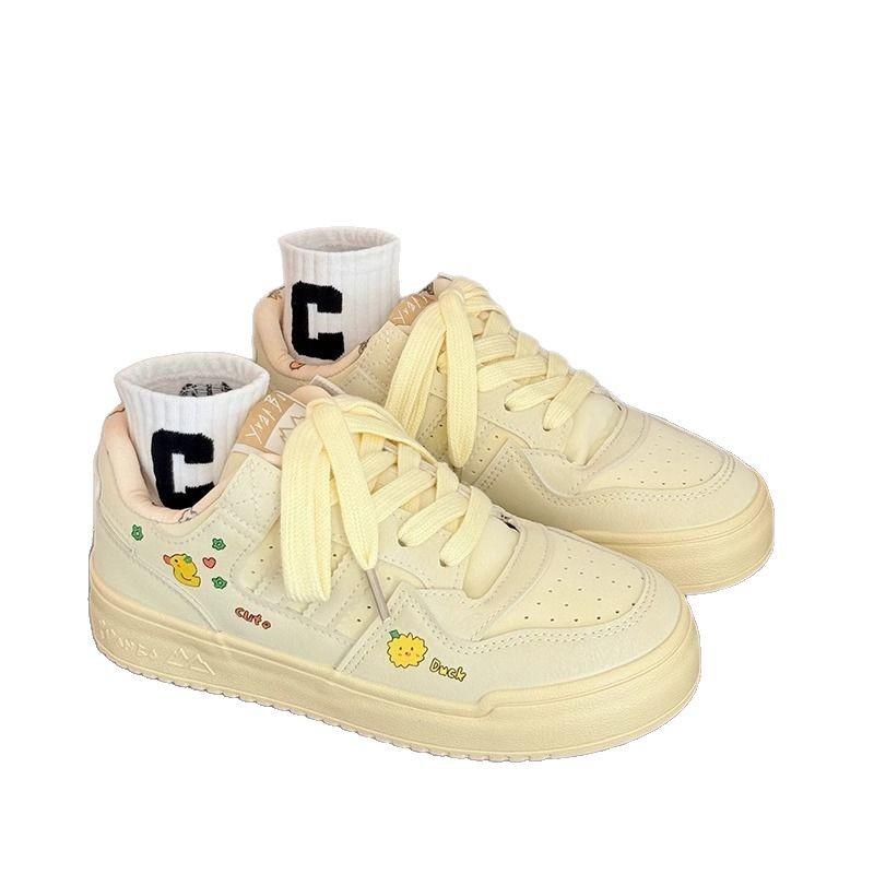 2025 new spring college style cute graffiti versatile bread shoes women's sports and leisure lightweight skateboard shoes women's shoes