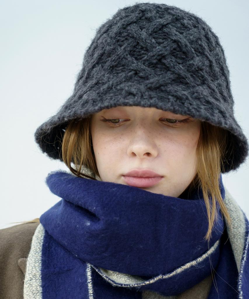 Mimin Franz Knit Bucket Hat (Select 1 Of 4)
