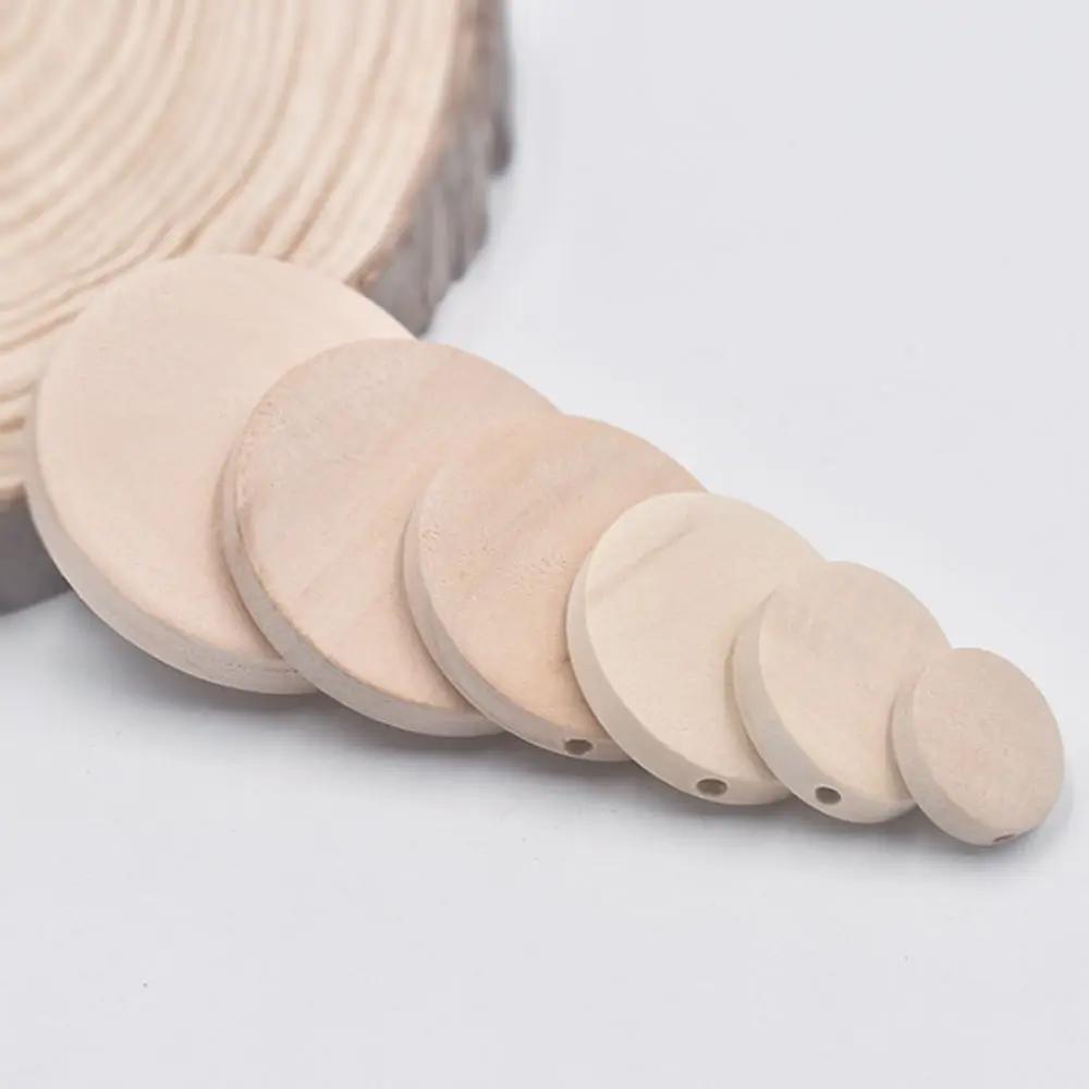20ks Ploché Okrúhle Prírodné Drevo 15mm 20mm 25mm 30mm 35mm 40mm Voľné Korálky pre DIY Remeslá Drevené Výrobky Šperky Náramok Výroba Doplnky