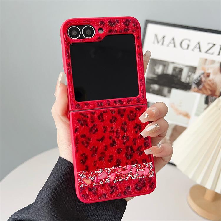Applicable to Samsung ZFlip7 folding leopard print mobile phone case zflip6 plush splicing ZFlip5/4 anti-drop protective case