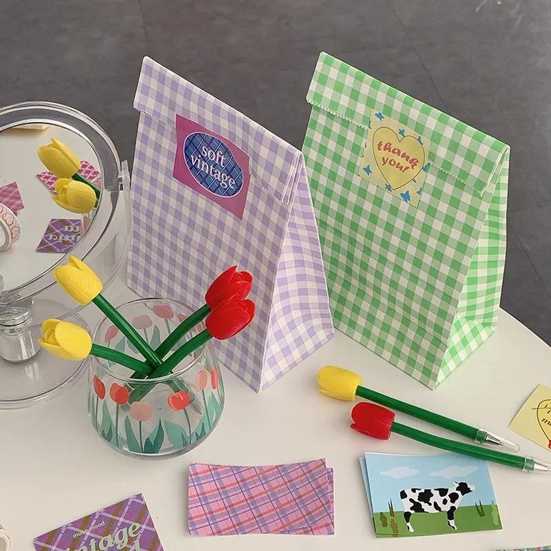 Colorful Plaid Kraft Paper Bag for Gifts and Storage