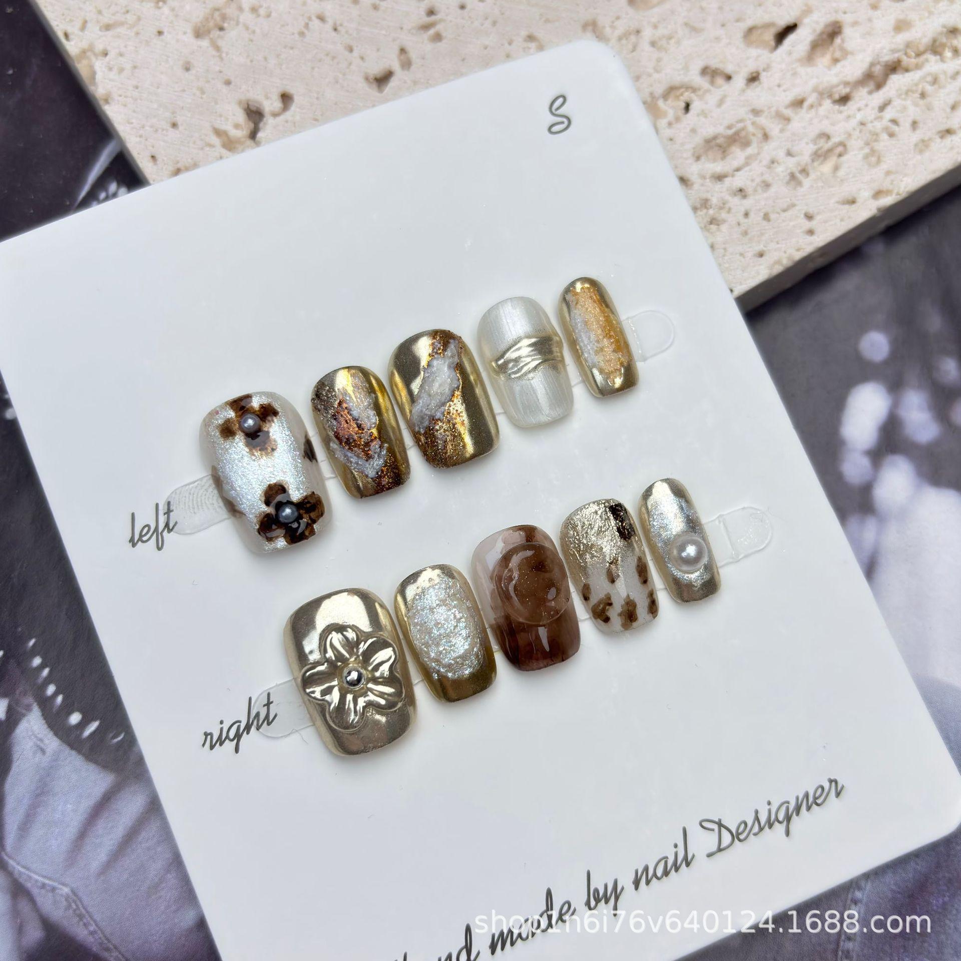 

Dried Rose Handmade Gold Cat Eye Nail Patches Medium