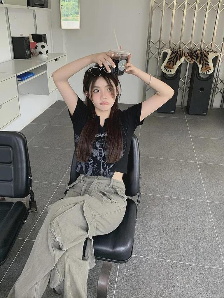 2023 Summer Women's Retro Irregular Short Sleeve T-Shirt - Hot Girl Style