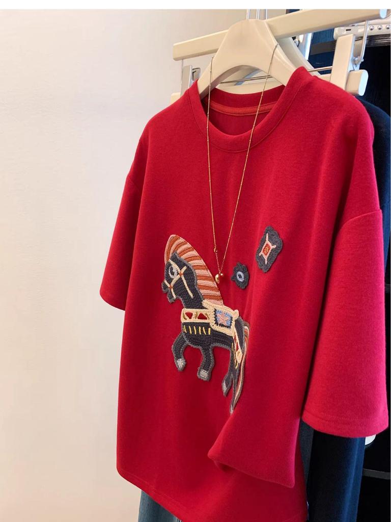 Plus Size Spring/Summer 2026 Embroidered Horse Tee - Women's Loose Short Sleeve Casual Top