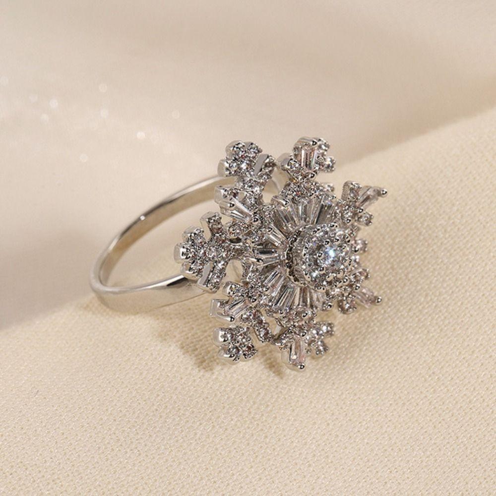 Light Luxury Snowflake Ring Sparkling Zircon Finger Ring Creative Rotatable Snowflower Ring  Party