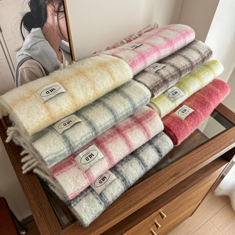 Korean Version of the New Winter Soft Waxy Plaid Scarf Women's Imitation Cashmere Warm Student Couple Shawl