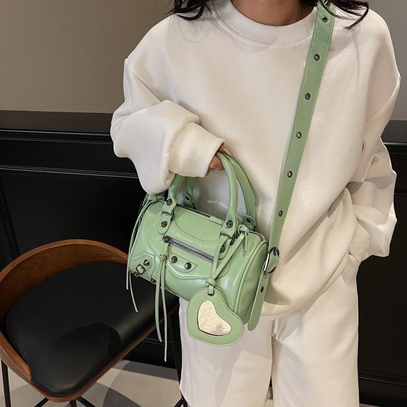 Niche Retro Hand-Carried Locomotive Bag Women'S Versatile Contrasting Color Shoulder Messenger Boston Bag