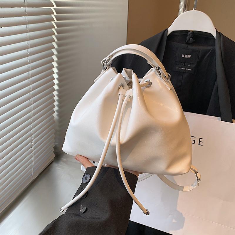 

Stylish Bucket Bag For Women In Black Silver And White Perfect For Spring And Summer Casual Outfits білий