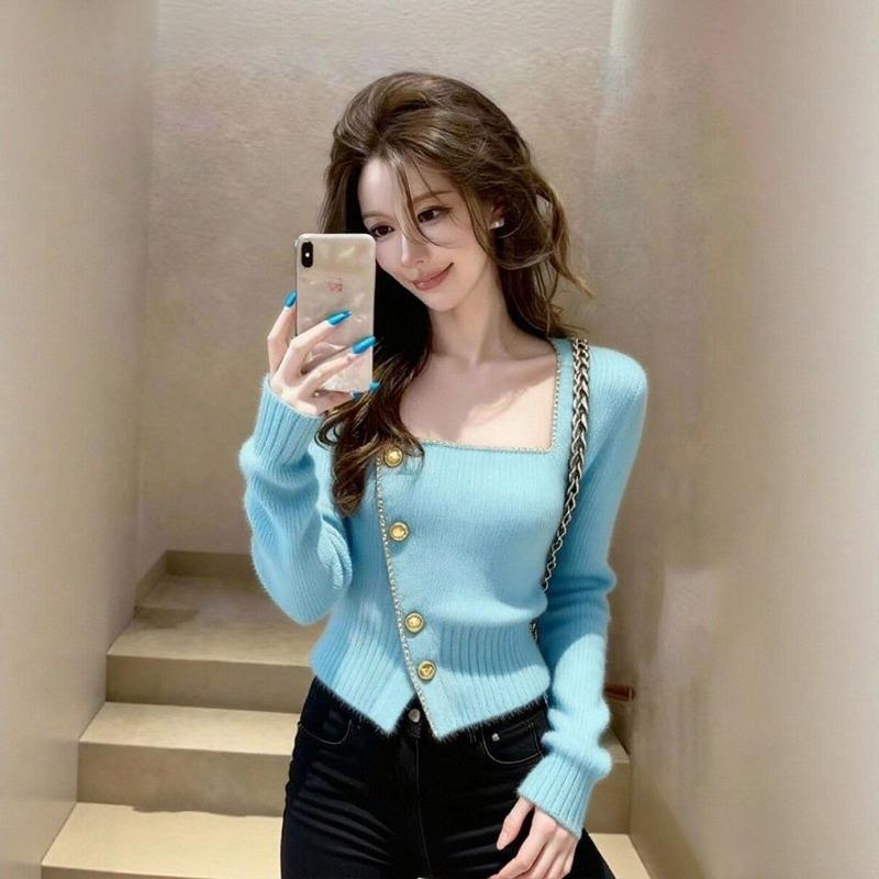 Square Collar Short Knitted Cardigan Coat for Women In Autumn and Winter, Unique Waist-cinching Top with Great Looks