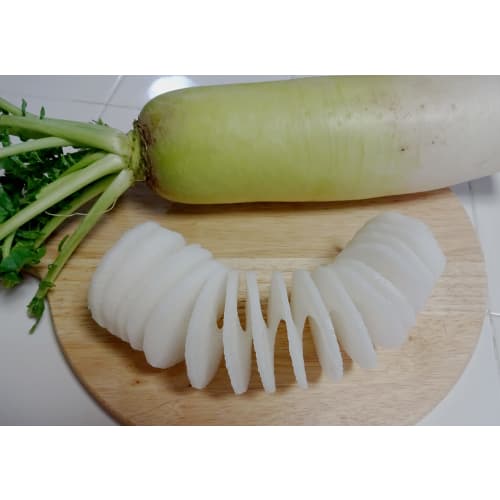 KOKUBO Industries' Tornado Cutter (Spiral Cut/Red) - Hand-Resistant, Perfect for Potatoes and Vegetables, KK247