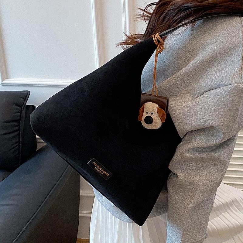 Casual Retro Single-shoulder Bag with A High-end, Fashionable and Laid-back Style Crossbody Tote Bag