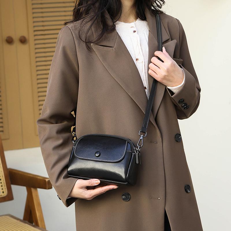 Vintage Oil Waxed Style Leather Crossbody - Mini Square Shoulder Wallet (Genuine Leather Multifunctional Women's Commuter Bag)