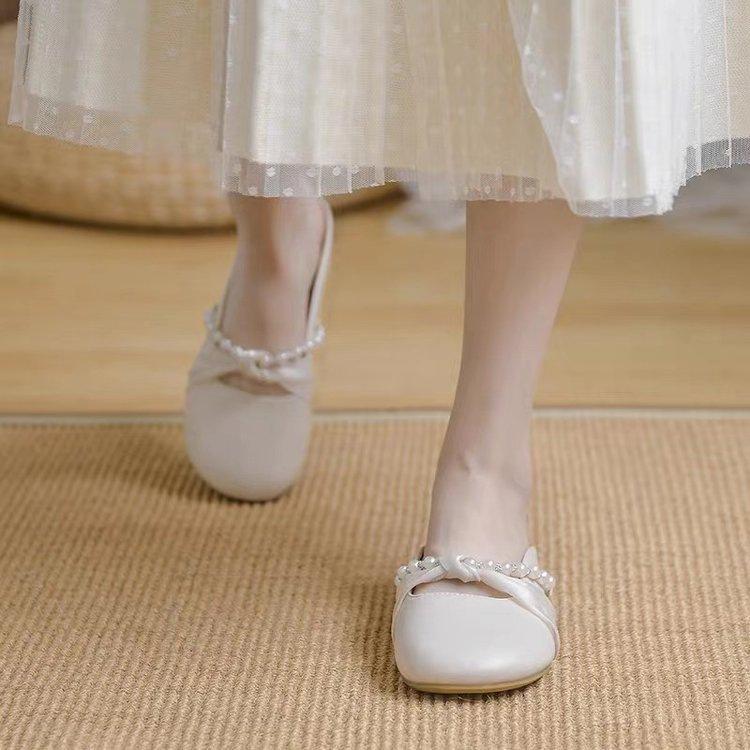 Baotou half slippers female summer 2026 new pearl fairy shoes gentle French flat muller cool slippers
