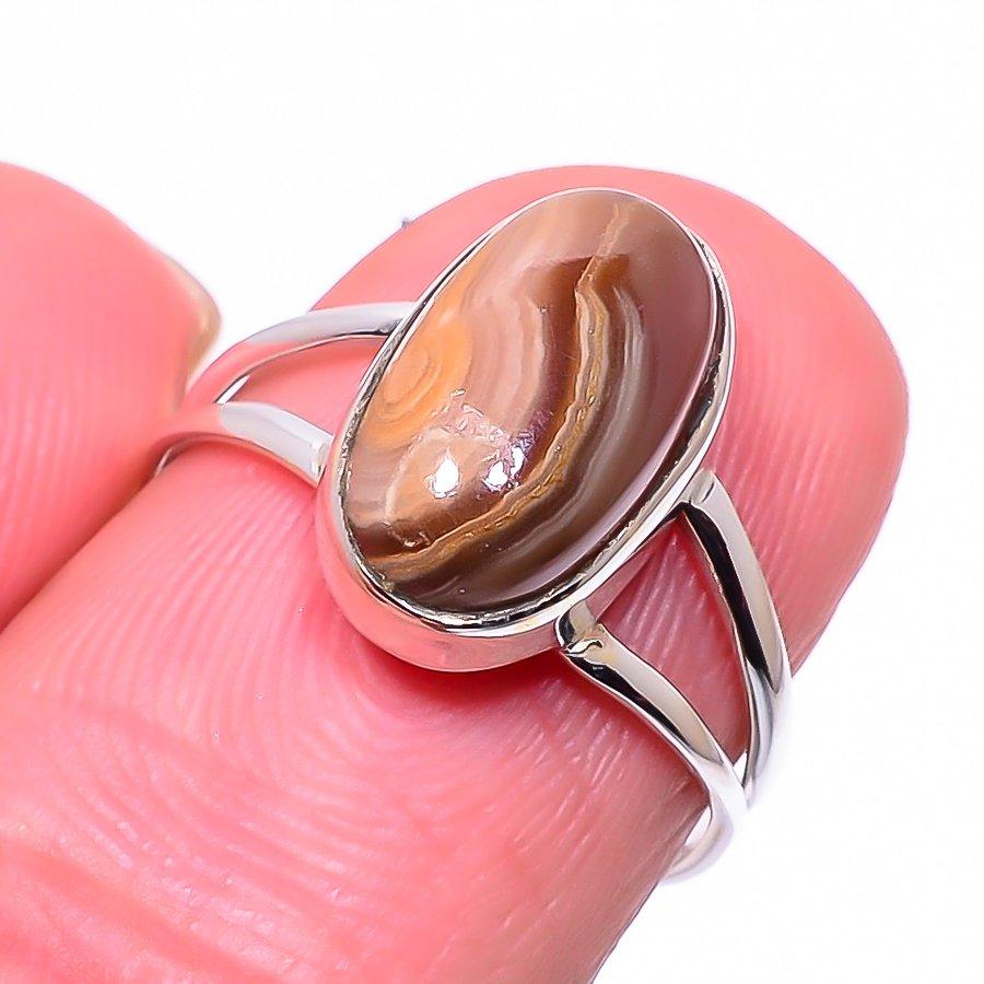 

Кольцо из чистого серебра 925 пробы с натуральным медовым родохрозитом S.6.7 E8F39