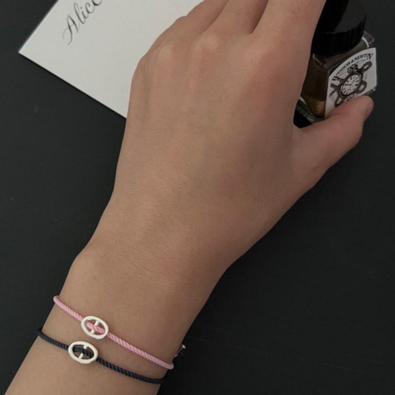 

Sophiamor Simple Oval Br (6 Colors) Calligraphy Service NAVY