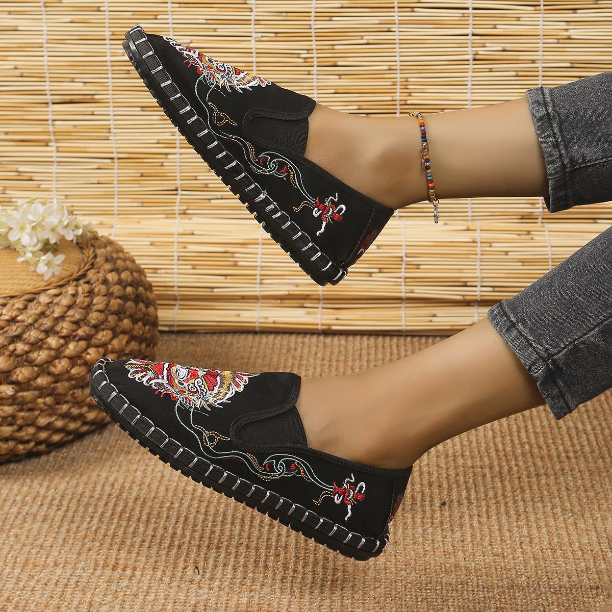 Модные женские туфли на плоской подошве весна/осень с круглым носком на плоской подошве — фото 2