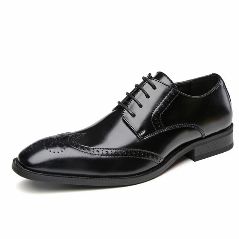 Gentleman New Men's Pointed Business Brogues Derby Shoes Male Luxury Designer Homecoming Wedding Dress Footwear