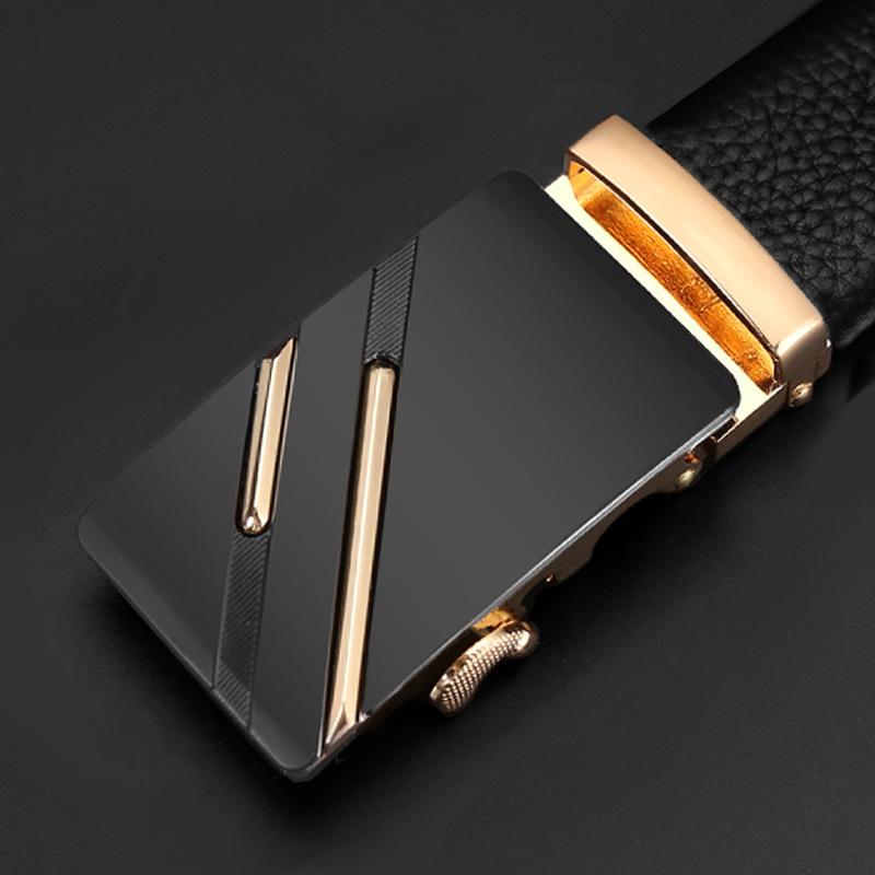 

Ремень деловой мужской из коровьей кожи с автоматической пряжкой, простой и универсальный, для мужчин среднего и молодого возраста, поясной ремень для мужчин 110cm