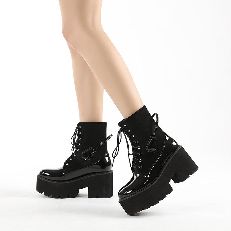 

Thick-soled Martin boots Fried street trend knight boots Front lace-up elastic locomotive women s boots 43 чорний